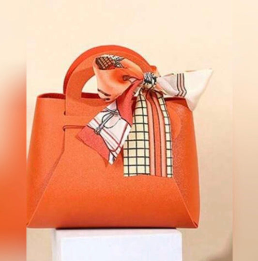 WINTER LIP LUXE SET  (ORANGE PURSE)