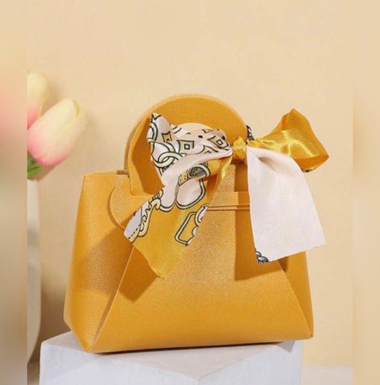 WINTER RENEWAL SET (YELLOW PURSE)