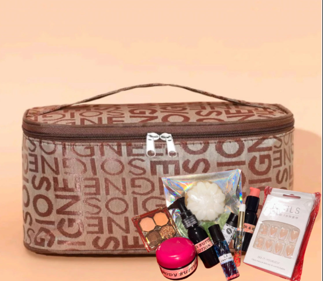 Excursion Beauty Bag (Available in 3 Colors)